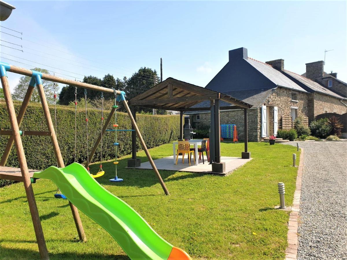Charming Traditional 2-Bed Cottage Near Plemet Exterior photo